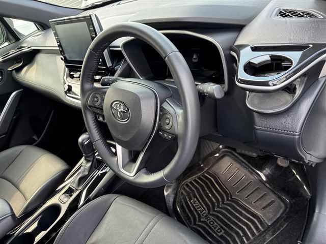 2023 Toyota Corolla Cross ハイブリッドZ auction photo 3