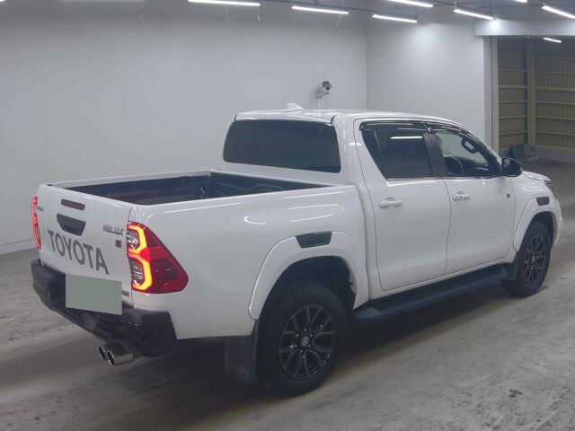 2023 Toyota Hilux Z GR Sport 4WD auction photo 5