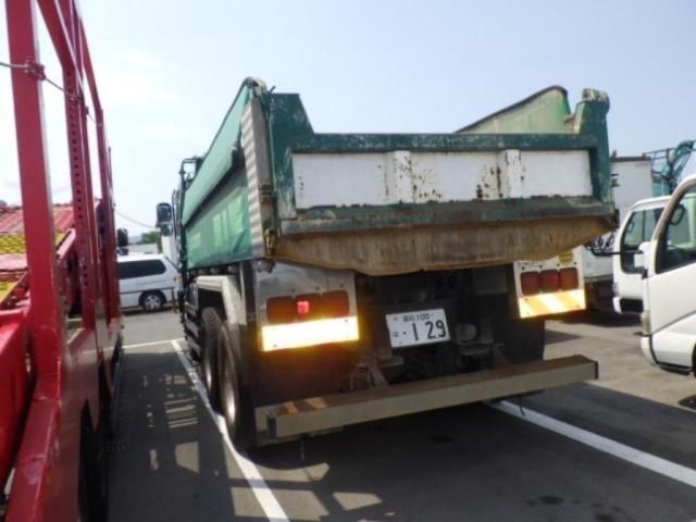 2013 Isuzu Giga dump auction photo 2