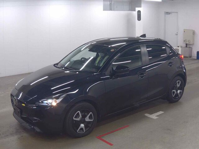 2023 Mazda 2 15 BD auction photo 4