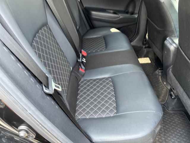 2023 Toyota C-HR G-T Mode Nero Safety Plus 3 auction photo 7