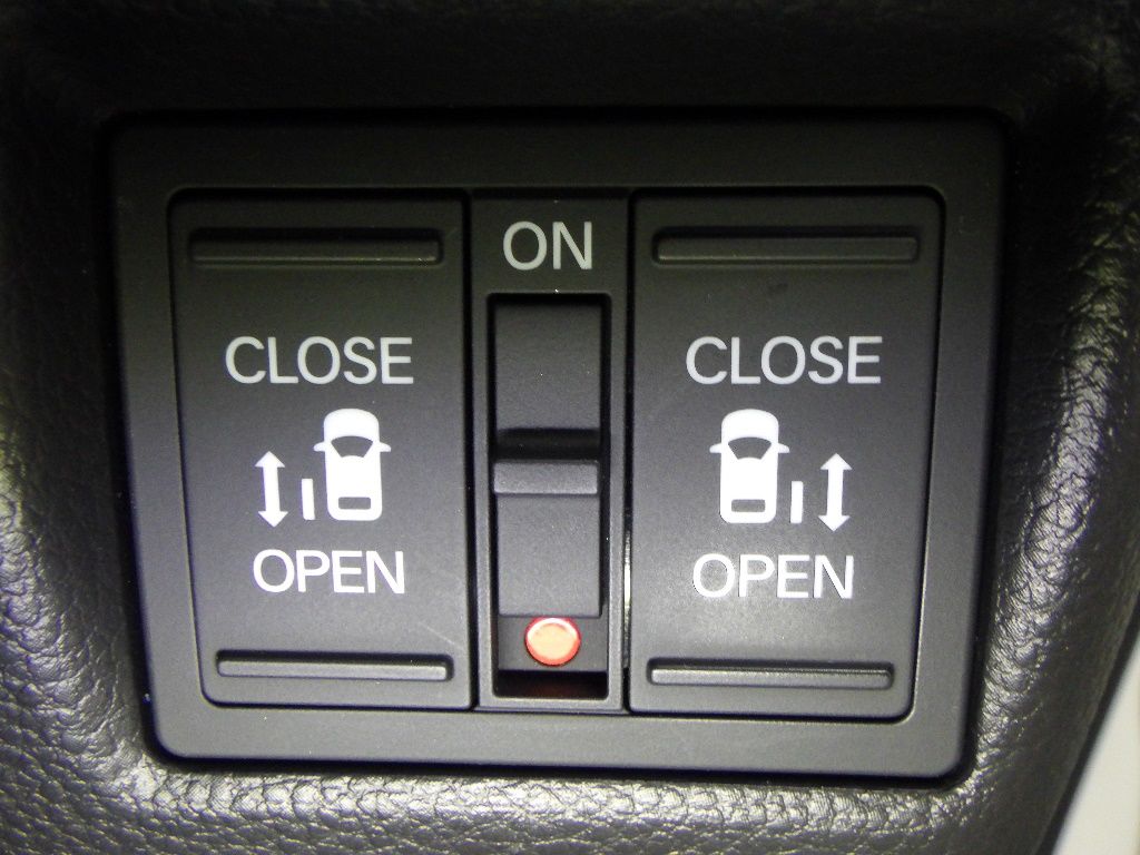 2021 Honda N-BOX カスタムL auction photo 14