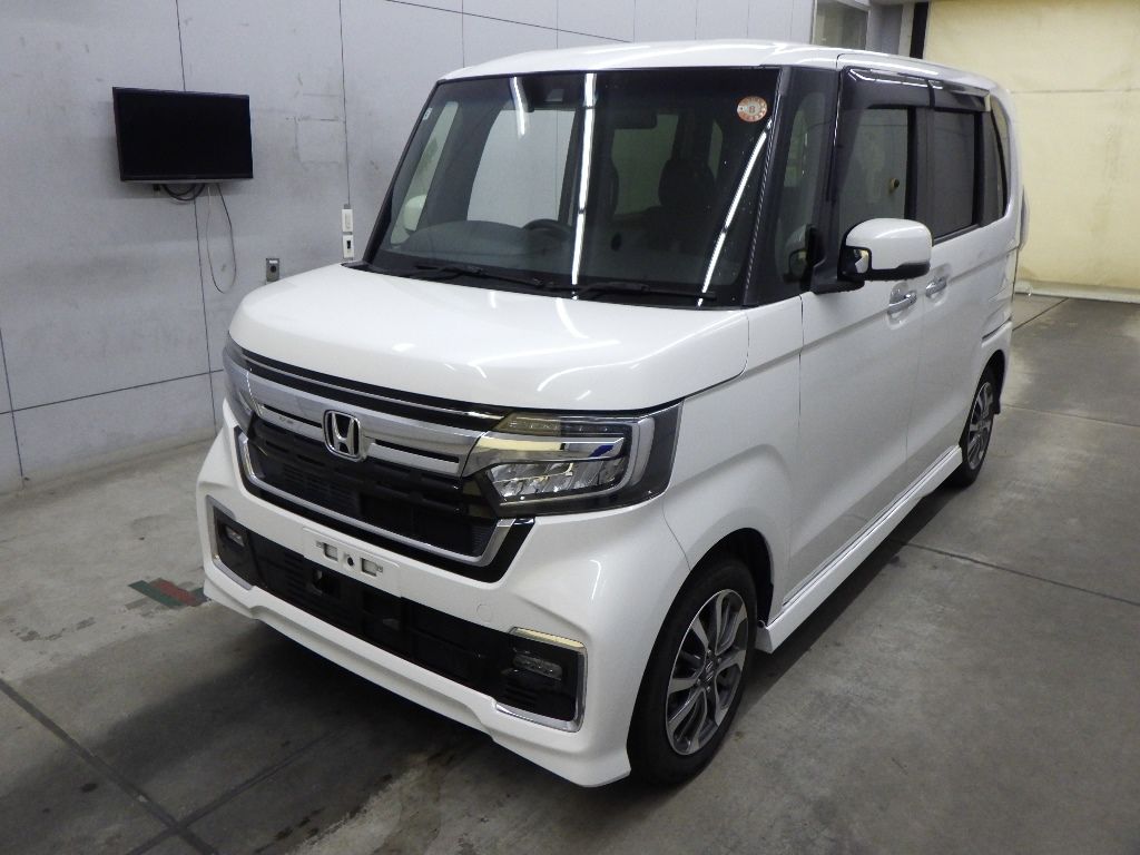 2021 Honda N-BOX カスタムL auction photo 4