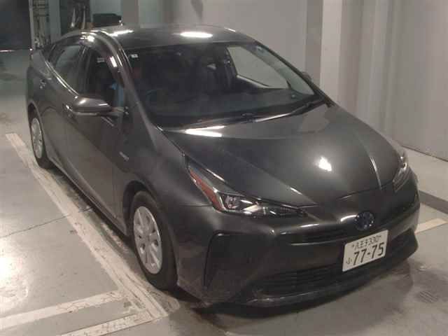 Japan Auction Vehicles 11 2019 Toyota Prius S auction photo