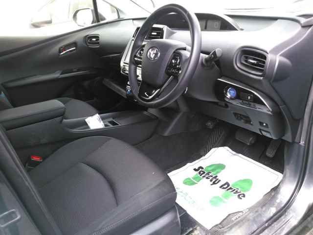 2019 Toyota Prius S auction photo 3