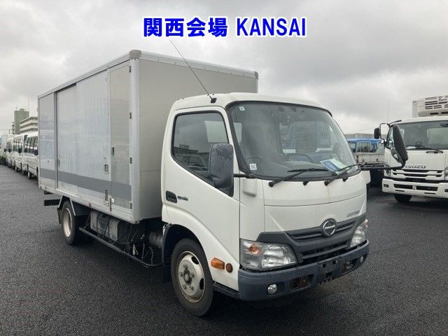 2016 Hino Dutro Bottle Van Japan auction vehicle