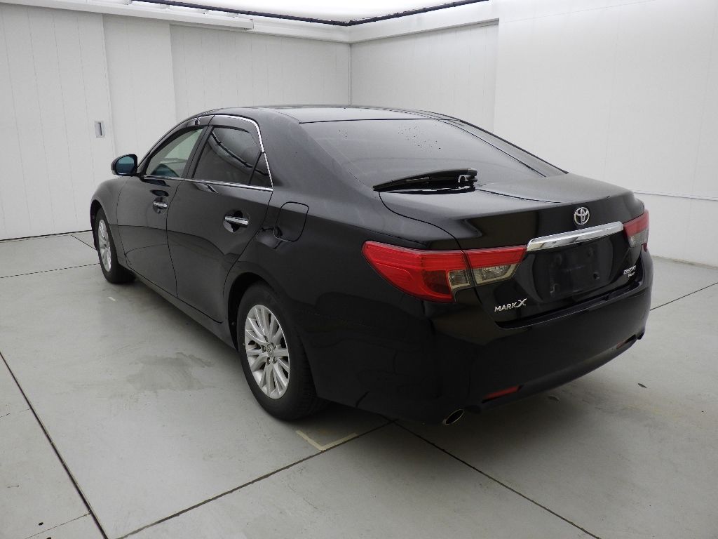 2013 Toyota Mark X 250G Four auction photo 5