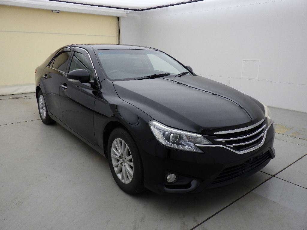 Japan Auction Vehicles 9 2013 Toyota Mark X 250G Four auction photo