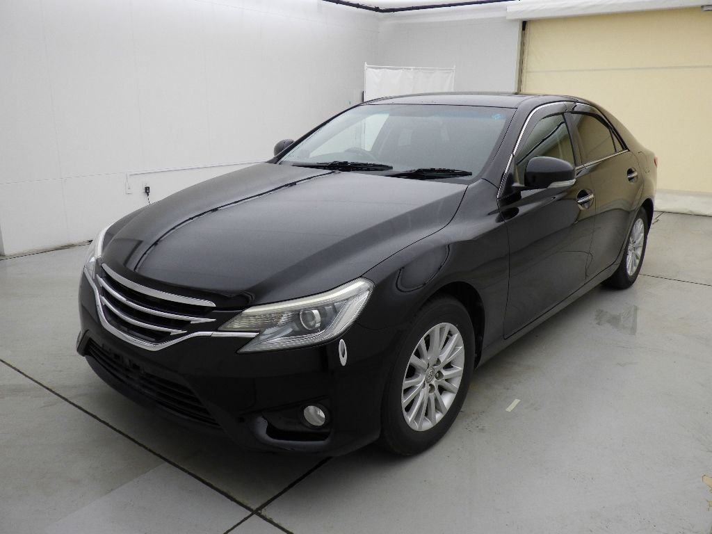 2013 Toyota Mark X 250G Four auction photo 4