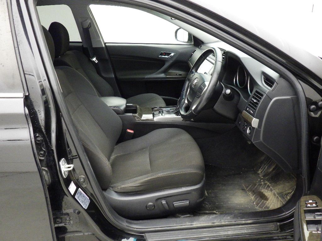 2013 Toyota Mark X 250G Four auction photo 6