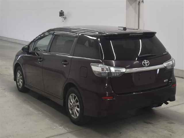 2017 Toyota Wish 1.8G auction photo 2