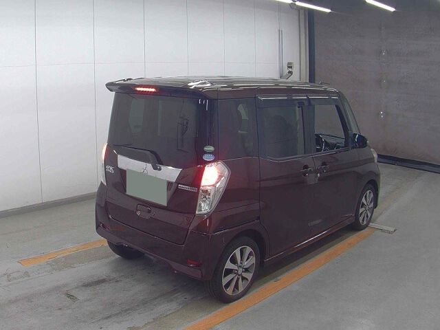 2015 Mitsubishi eK Space Custom T E-Assist auction photo 5