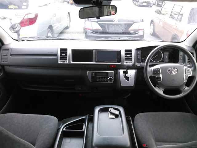 2024 Toyota Hiace GL auction photo 8