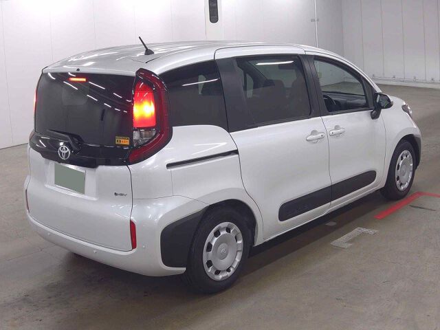 2025 Toyota Sienta ハイブリッドG auction photo 5