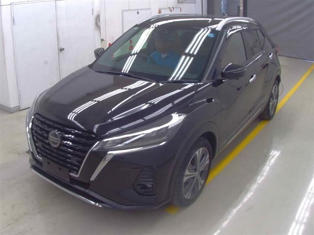 2022 Nissan Kicks X Two-Tone Interior Edition auction photo 3