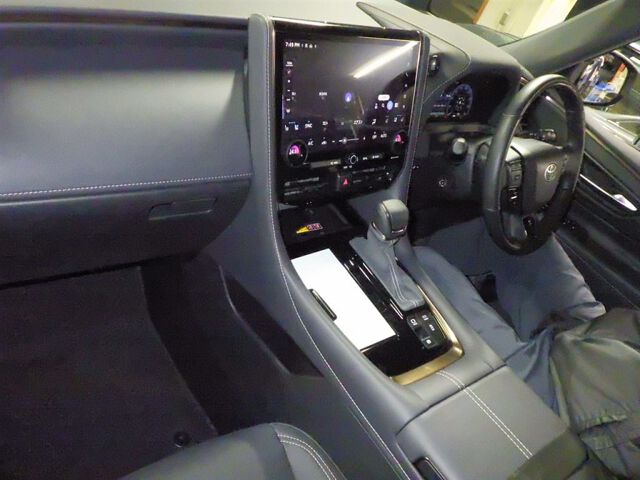 2025 Toyota Alphard Z auction photo 3