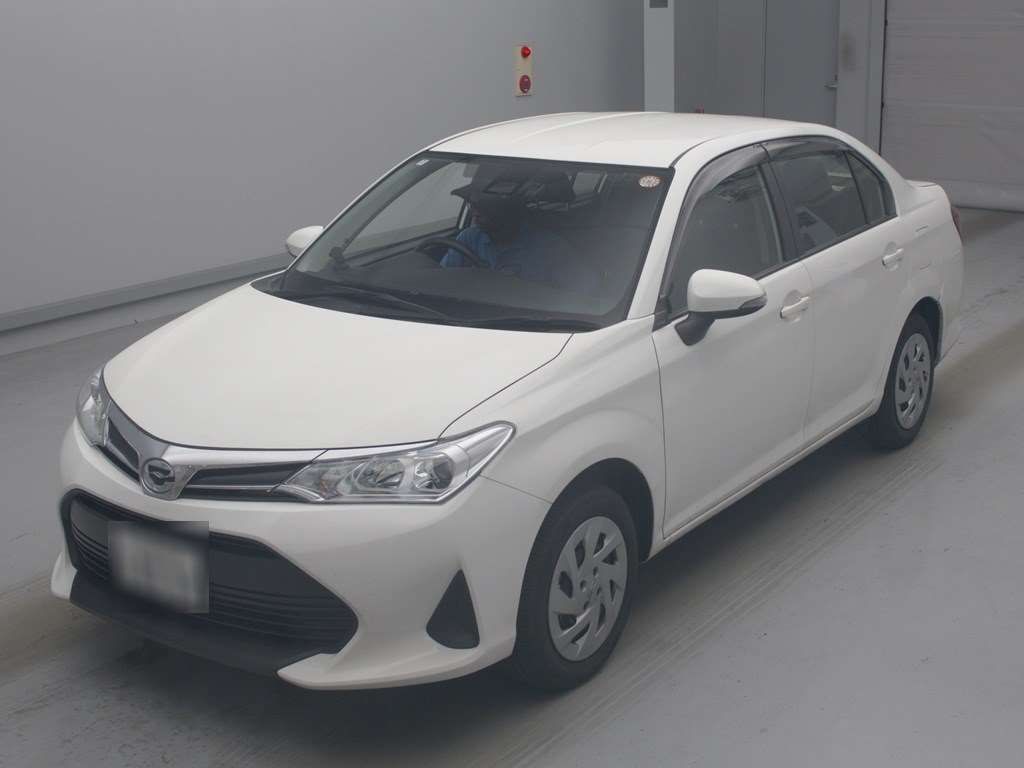 2022 Toyota Corolla Axio EX 4WD Japan auction vehicle