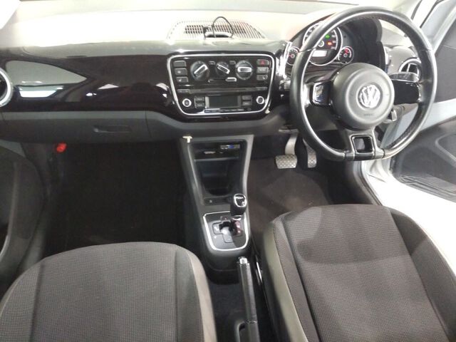 2013 Volkswagen アップ! auction photo 3