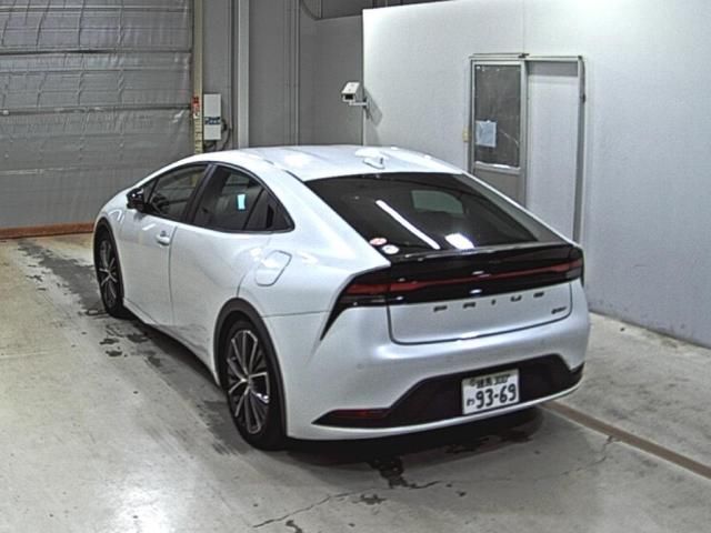 2023 Toyota Prius G auction photo 2