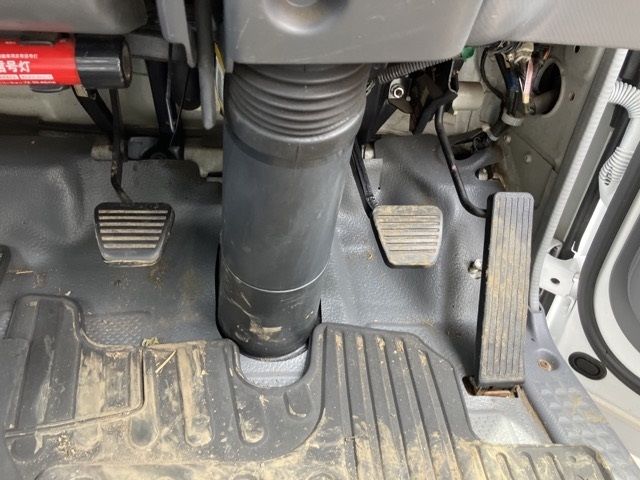 2010 Isuzu Elf ヒラ.クレーン4ダン IC-T auction photo 4