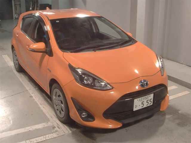 Japan Auction Vehicles 12 2019 Toyota Aqua G Soft Leather Selection auction photo