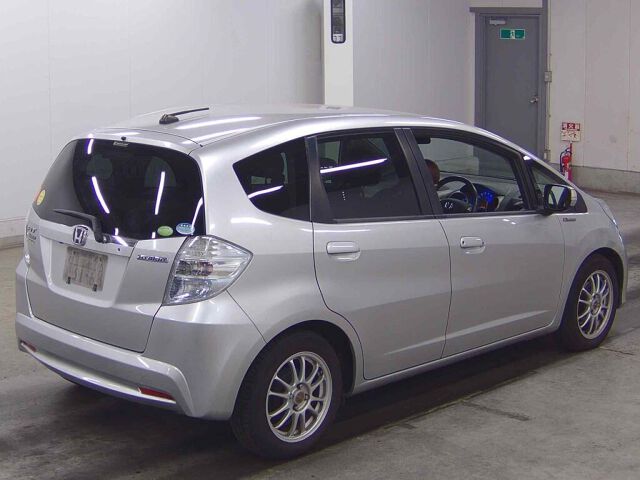 2012 Honda Fit HV 10TH Anniversary auction photo 5