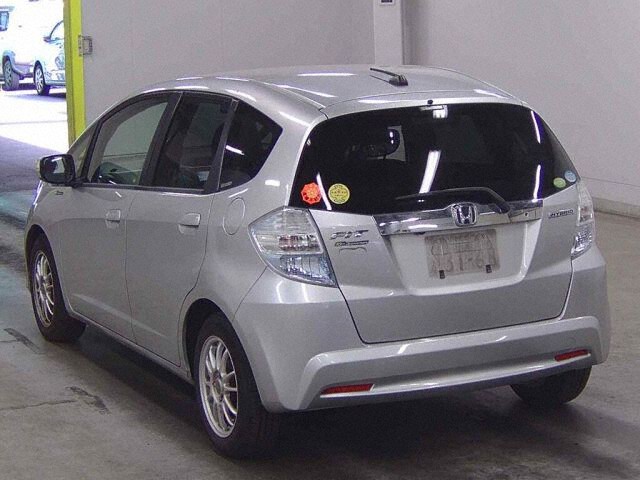 2012 Honda Fit HV 10TH Anniversary auction photo 2