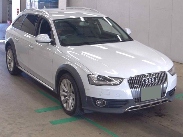 2012 Audi A4オールロードクワトロ Base grade 4WD Japan auction vehicle