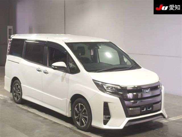 2020 Toyota Noah Si WxB2 Japan auction vehicle