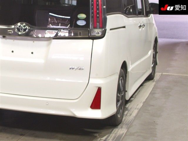 2020 Toyota Noah Si WxB2 auction photo 8