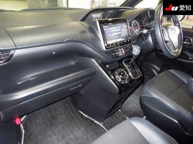 2020 Toyota Noah Si WxB2 auction photo 3