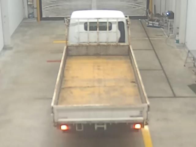 2017 Mitsubishi Fuso Canter Flatbed auction photo 3