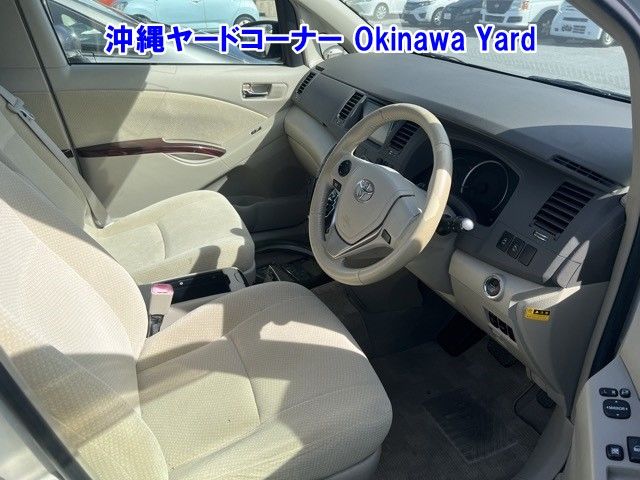 2013 Toyota Isis ワゴン G auction photo 6