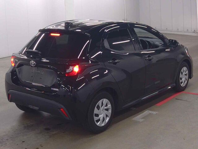 2025 Toyota Yaris X auction photo 5