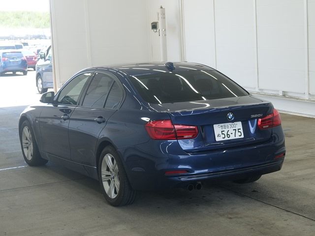2015 BMW 3 Series 320i スポーツ auction photo 2