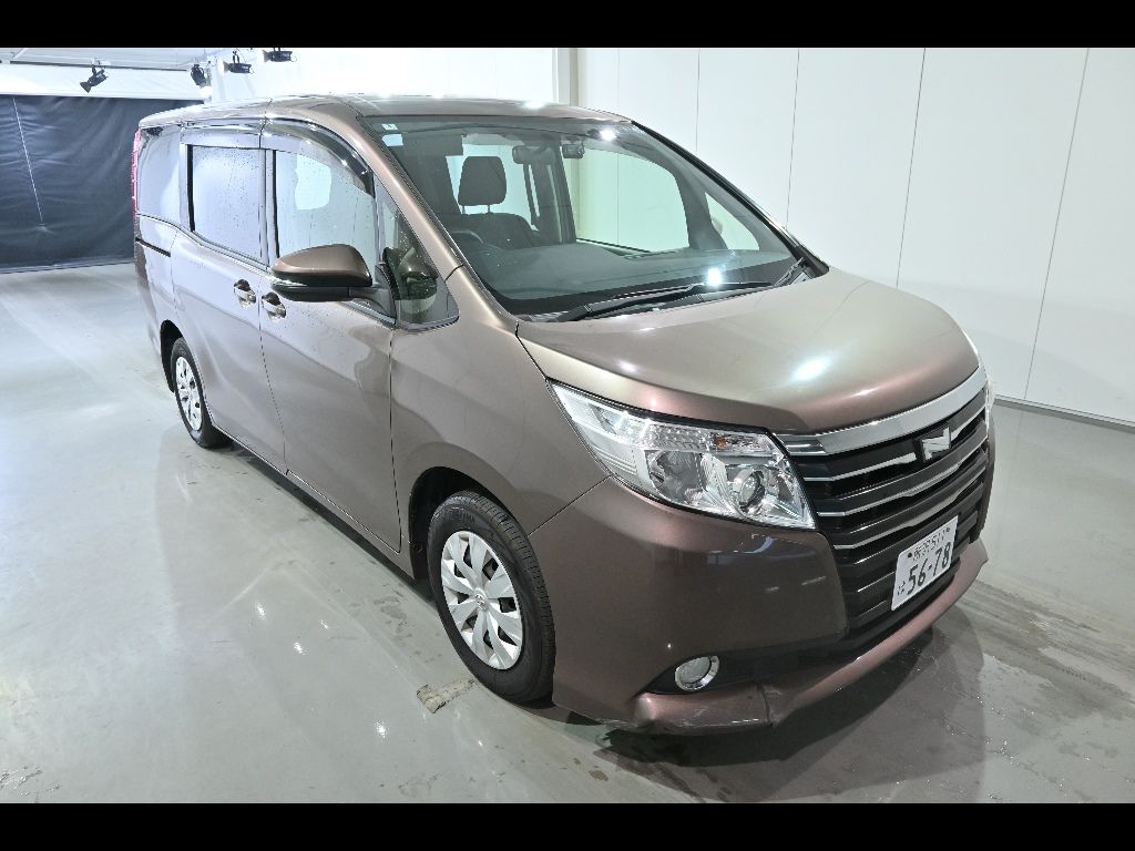 Japan Auction Vehicles 15 2014 Toyota Noah X 7人 auction photo