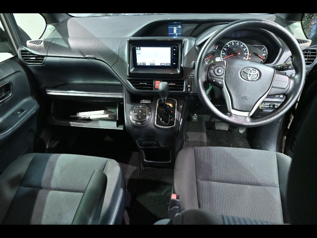 2014 Toyota Noah X 7人 auction photo 3