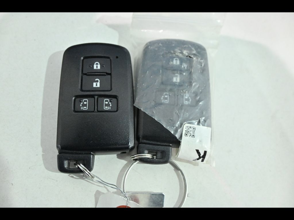 2014 Toyota Noah X 7人 auction photo 12