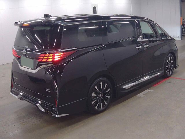 2025 Toyota Alphard Executive Lounge 4WD auction photo 5