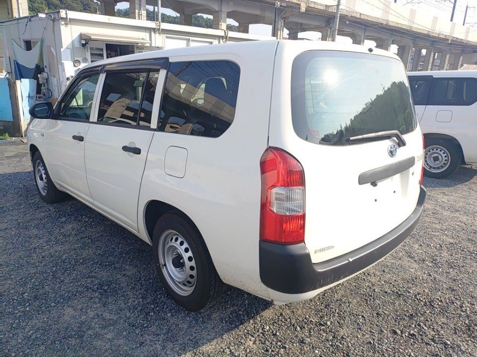 2022 Toyota Probox auction photo 6