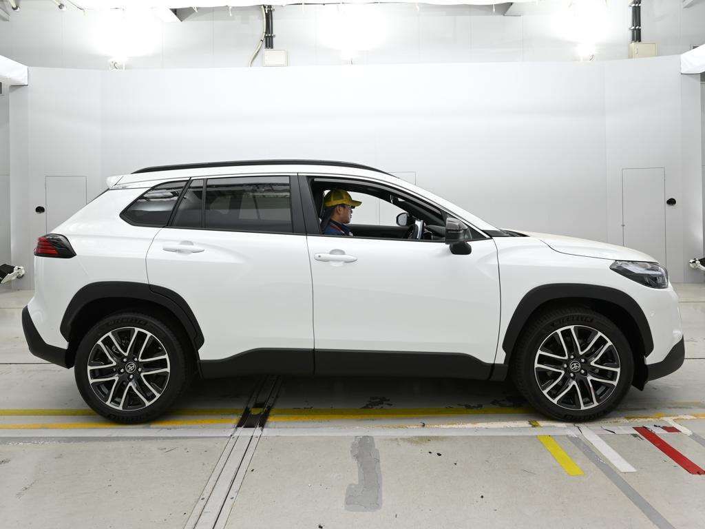2026 Toyota Corolla Cross Hybrid Z auction photo 3