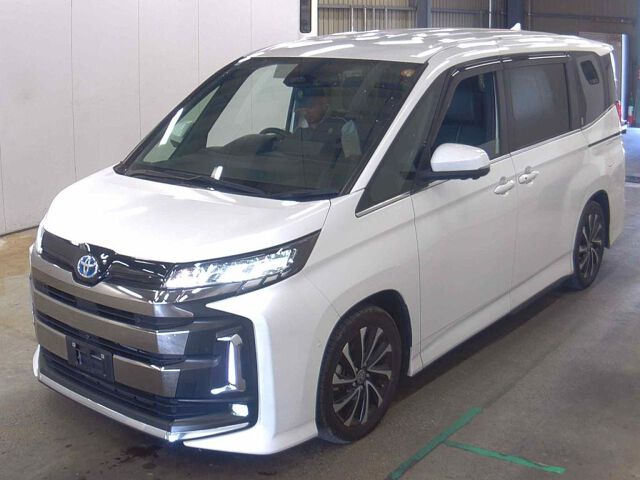 2024 Toyota Noah ハイブリッドS-Z auction photo 4