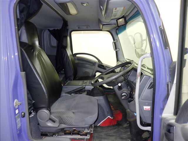 2015 Isuzu Forward ウィング auction photo 6