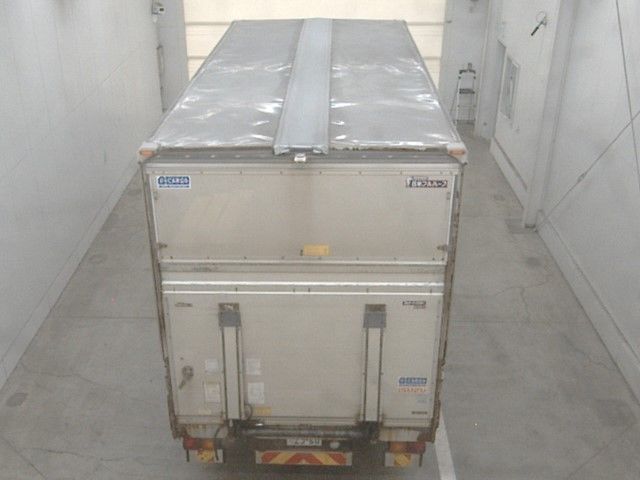 2015 Isuzu Forward ウィング auction photo 3