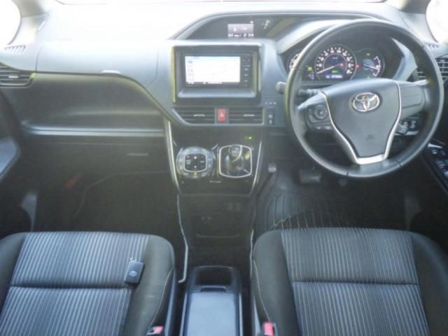 2019 Toyota Voxy ハイブリッドZS 煌II auction photo 3