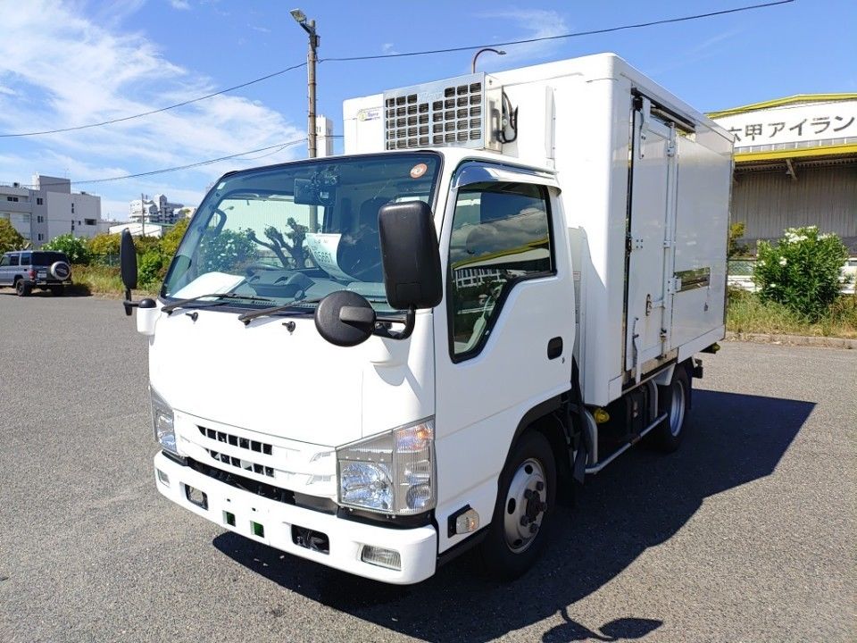 2020 Isuzu Elf Japan auction vehicle