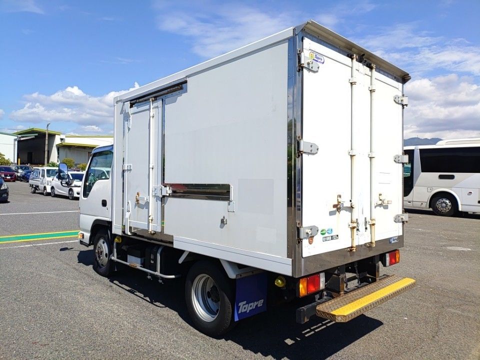 2020 Isuzu Elf auction photo 6