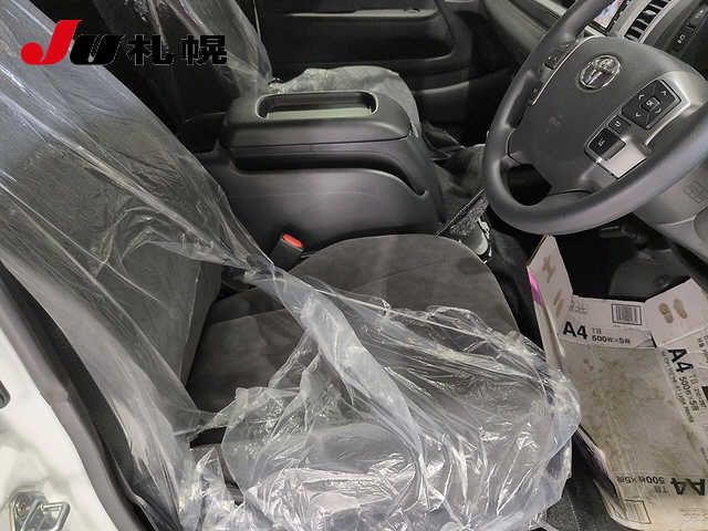 2025 Toyota Hiace 4WD Grand Cabin auction photo 5