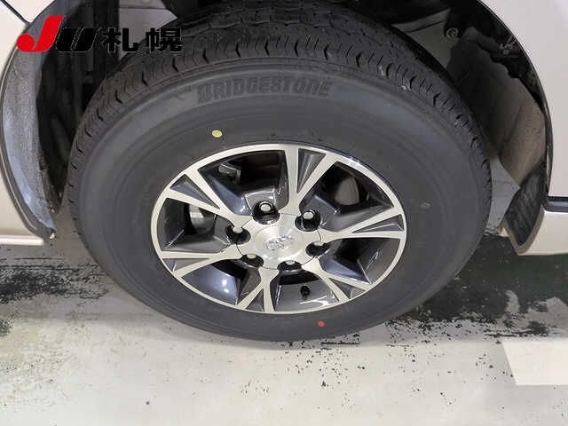 2025 Toyota Hiace 4WD Grand Cabin auction photo 9