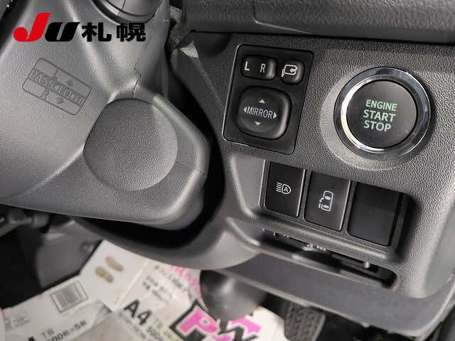 2025 Toyota Hiace 4WD Grand Cabin auction photo 4